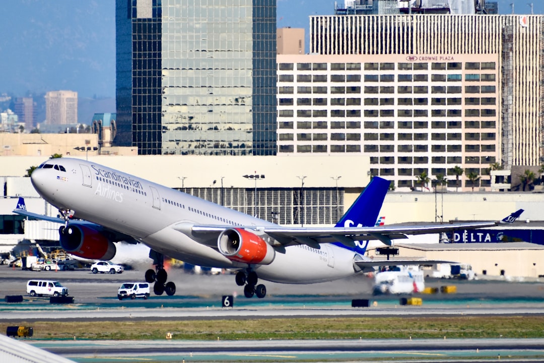 한국발 비행기, LAX에 일찍 도착하면? 한길택시 공항 픽업 대처법